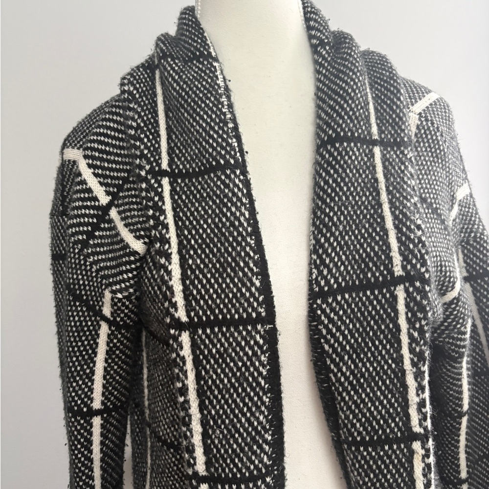 Forever 21 Monochrome Checkered Sweater